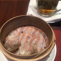 桂林 - 最初から焼売が端に寄ってサーブ、驚きました！