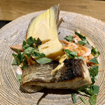 食堂こなん - 焼物 
      鰆と筍 桜海老