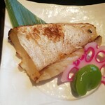 Kominka Kafe Resutoran Hatsuhana - 焼魚