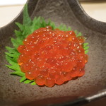 くろぎ - 獲れたての筋子を１０秒間だけ醤油にくぐらせた