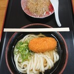 Yanagi ya - 冷やかけ(小)、カニクリームコロッケ、炒飯