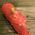 寿司処 やまざき - おまかせ６０００円。鰹。全く嫌味のない、清冽な美味しさで、ビックリしました！ 私史上最高の鰹の握りです（╹◡╹）（╹◡╹）。すぐに更新されるかもしれませんが（笑）