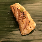 寿司処 やまざき - おまかせ６０００円。ノドグロ炙り。大好物です。しっかり炙ってあるので、皮目の脂を存分に楽しめます（╹◡╹）（╹◡╹