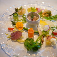 ジュエーメ - 厳選食材で彩られた美味なる一皿