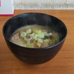 大友 - 煮込み(450円)