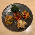 Okonomiyaki Renka - オモニの韓国おばんざい（5種） ¥780