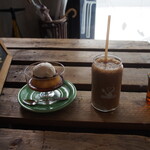 オサル コーヒー - プリン ＆ コーヒーバナナシェイク