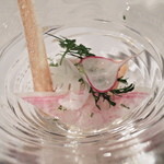 ラ・ヴェルデュール - 真鯛のマリネ　アップ