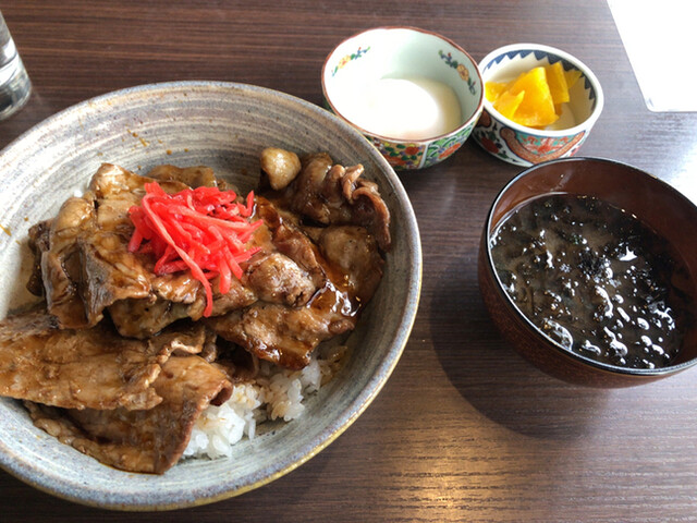 根 五稜郭店（コン） - 五稜郭公園前（居酒屋）の写真