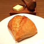 ラチュレ - パン