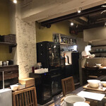 Japanese Ramen Noodle Lab Q - 内観