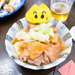 やすだ - 女将さんオススメの「もつ煮込み」絹ごし豆腐が入っててンマーーイ！