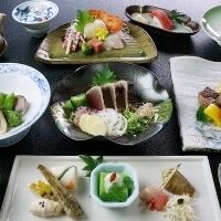 十彩会席　月(トサカイセキ ツキ) 27830円（税金、サービス料、個室料を含む）