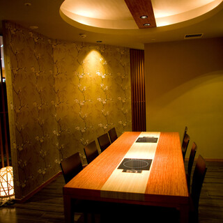 各種個室もご用意。大切な方とゆっくりとお寛ぎいただけます。