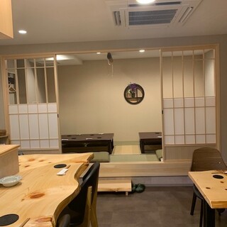 We also offer tatami seating for up to 12 people in a relaxing Japanese space.