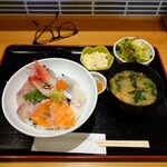 炭火焼酒場スミヲ - 漁師の海鮮丼