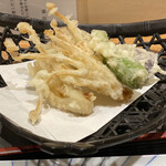 Uoshou Kaji - 野菜天ぷらです