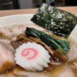 麺処 ほん田 - メンマ、ほうれん草、なると