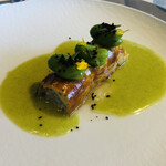 ラルジャン - 和歌山県産舌平目　ホタテのムース　パイ包み焼き　そら豆　ウイキョウのピュレ　パセリのブールブランソース