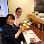 Ni mousaku - 誕生日会のスタートは生ビールで乾杯❣️
                        スタッフさん写真をありがとうございました。