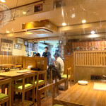 辰家 - 店内のようす