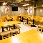 恵比寿ハジカミ - 【活気あふれるにぎやかな店内】様々なシーンでご利用いただけます！安心の広々とした空間で楽しい時間をお過ごしください♪宴会や女子会、合コンなどにもご利用いただけます。