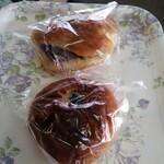 パンとケーキ モア昇月堂 - カレーコロッケパン、小江戸いもあんぱん