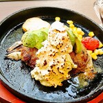 肉食家さんのハンバーグ にくきゅうグリル - 