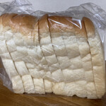 富光堂 - 食パン（２山）
柔らかすぎて、ナナメっちゃう(*´艸`*)