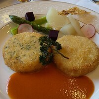 中禅寺金谷ホテル - クロケットはチキンとカニ