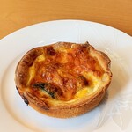 Boulangerie Grand Homme - グリル野菜とベーコンのキッシュ。302円