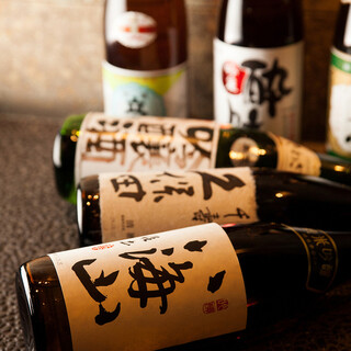 日本ワイン、日本酒から幻の焼酎まで取り揃え豊富です