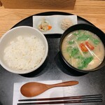 おだし東京 - トマトと鶏肉の塩麹おだし 590円(税込)