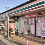 セブンイレブン - 普通のセブンイレブンですが、店内は…