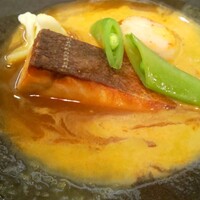 メインダイニングルーム 三笠 - サクラマスのグリエ、昆布と鰹だしのスープ仕立て(ディナーコース)