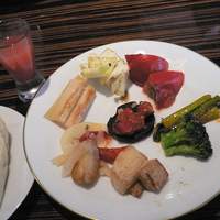AWkitchen TOKYO 新丸ビル店 - 野菜料理のビュッフェ