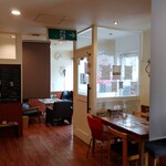 ホワイトベースカフェ - 店内