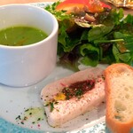 トゥーマイ - ■アペタイザー
            ・本日の前菜
            ・彩り野菜のフレッシュサラダ
            ・季節野菜のスープ