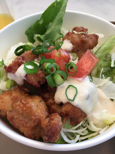 Saru Cafe Aichi Gakuin Daigaku Meijo Koen Kyampasu Ten