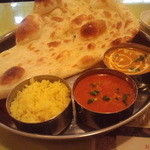 シルジャナ - 埼玉で　一番　美味しい　ナン　だと思う