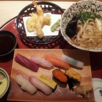 夢すし - 3 ﾗﾝﾁｾｯﾄ （男性限定ご膳 1,890円） にぎり・うどん温 (冷温選択)・天ぷら・茶碗蒸し 付
                