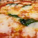 ラ・ピッコラ・ターヴォラ - 