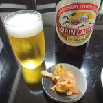 中華良美 - 瓶ビールとサービスのお通し