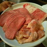 近江牛焼肉 囘 - 