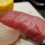 みなと寿司 - 中トロ。