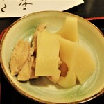 Shimai - 筍とセセリの煮物
