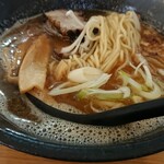 らーめん大地 - 麺はこんな感じ