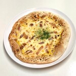 cafe&bar B1 - コーンマ PIZZA　990円