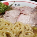 麺壱 吉兆 - 麺・焼豚。