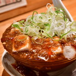 大衆スタンド神田屋 - こぼれ！麻婆豆腐@税込429円